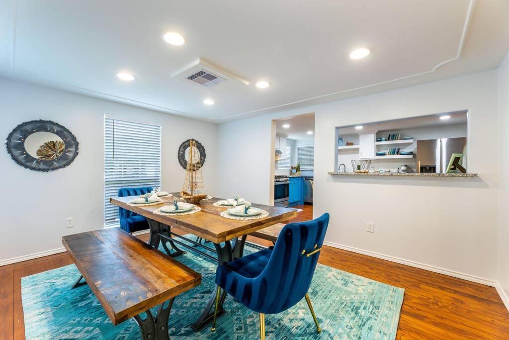 5/3 With A Heated Pool 2 Min From Beach, Updated Galveston Exterior photo