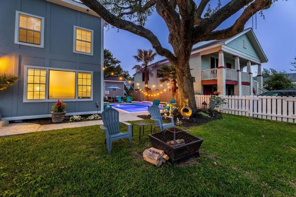 5/3 With A Heated Pool 2 Min From Beach, Updated Galveston Exterior photo