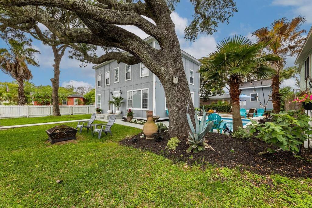 5/3 With A Heated Pool 2 Min From Beach, Updated Galveston Exterior photo